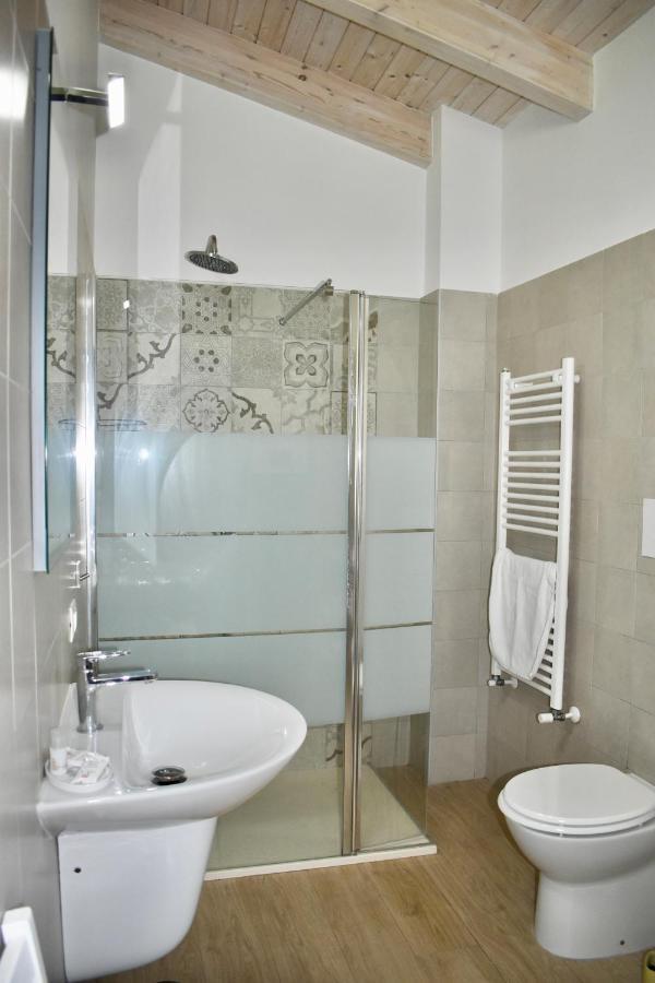 Dimora Normanna Bed & Breakfast Aversa Bagian luar foto