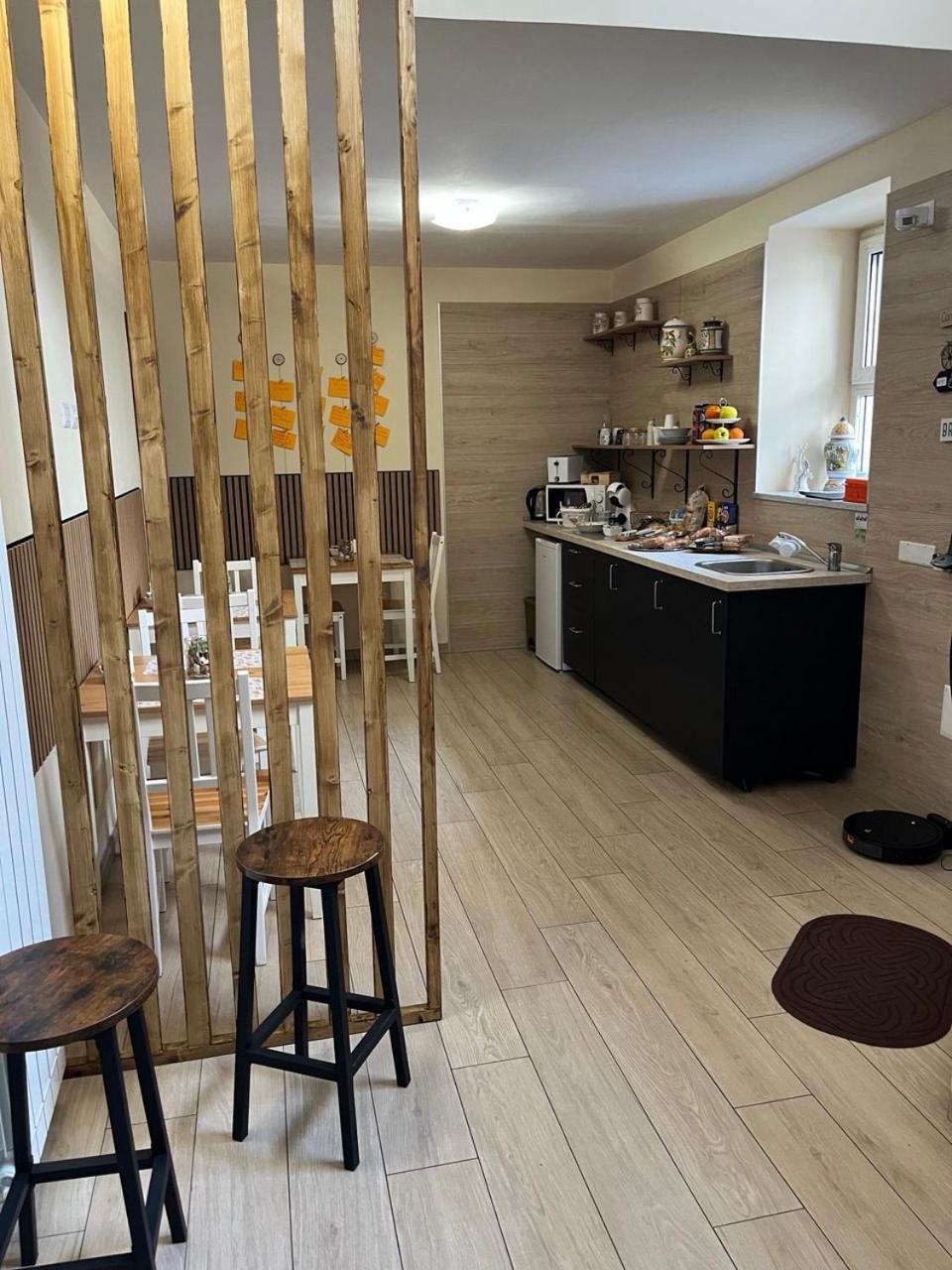 Dimora Normanna Bed & Breakfast Aversa Bagian luar foto