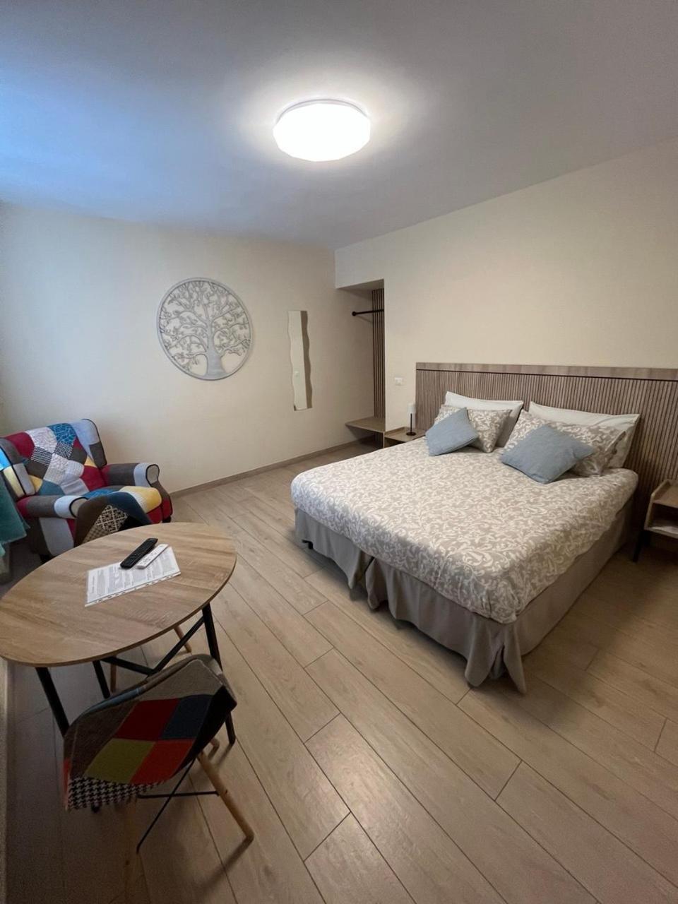 Dimora Normanna Bed & Breakfast Aversa Bagian luar foto